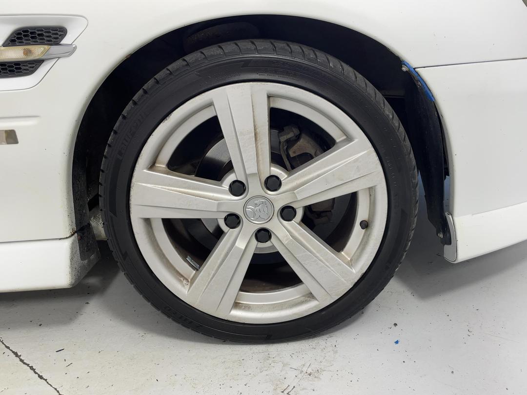 Photo '9' of Holden Commodore