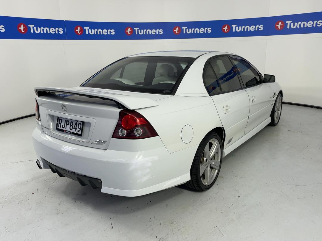 Photo '7' of Holden Commodore