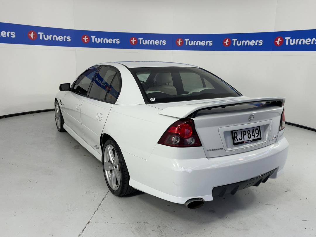 Photo '5' of Holden Commodore