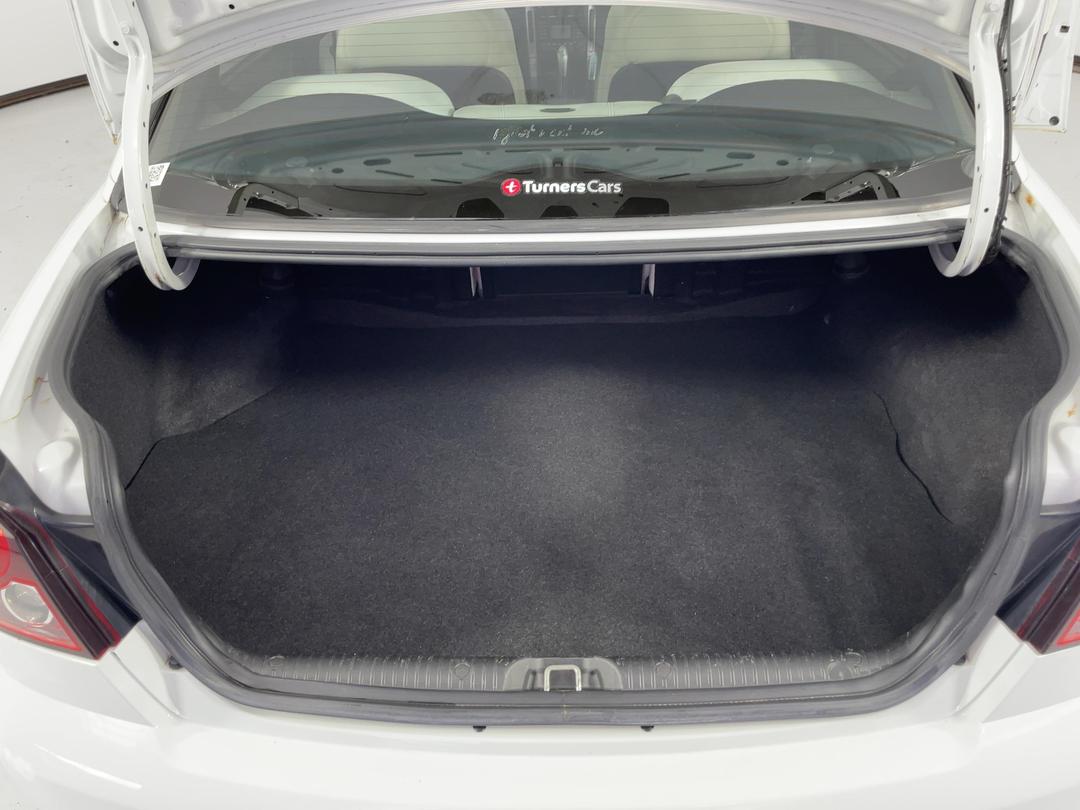 Photo '14' of Holden Commodore