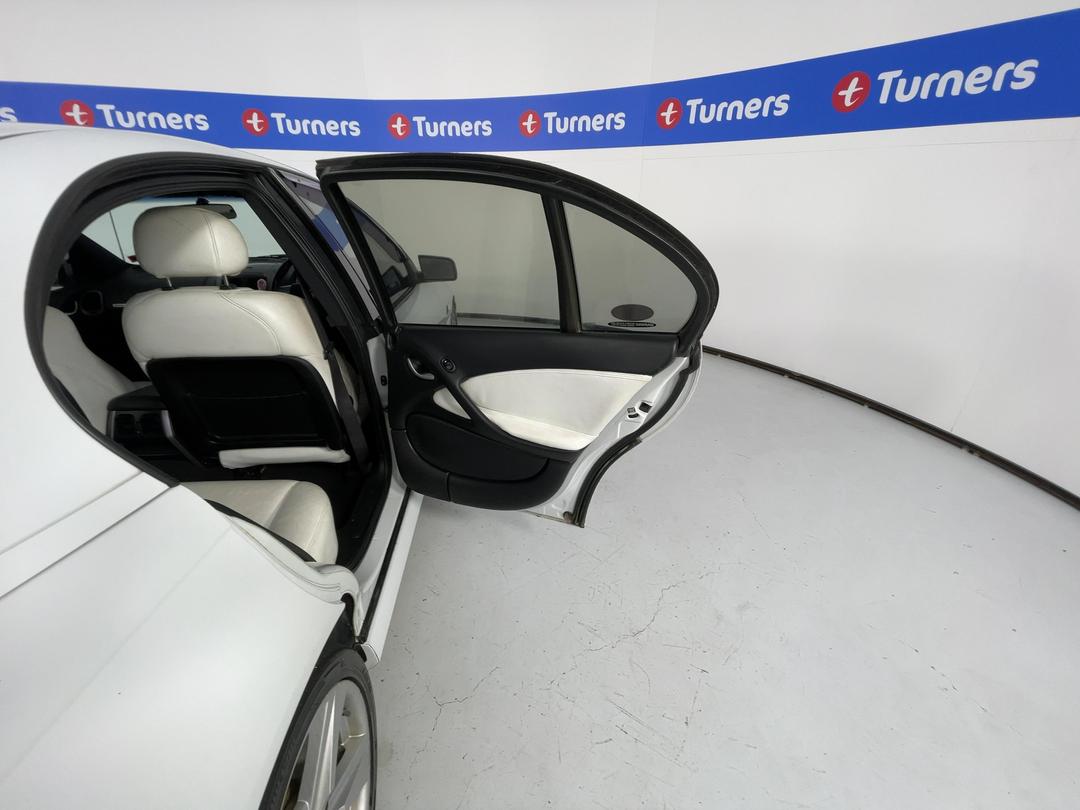 Photo '19' of Holden Commodore