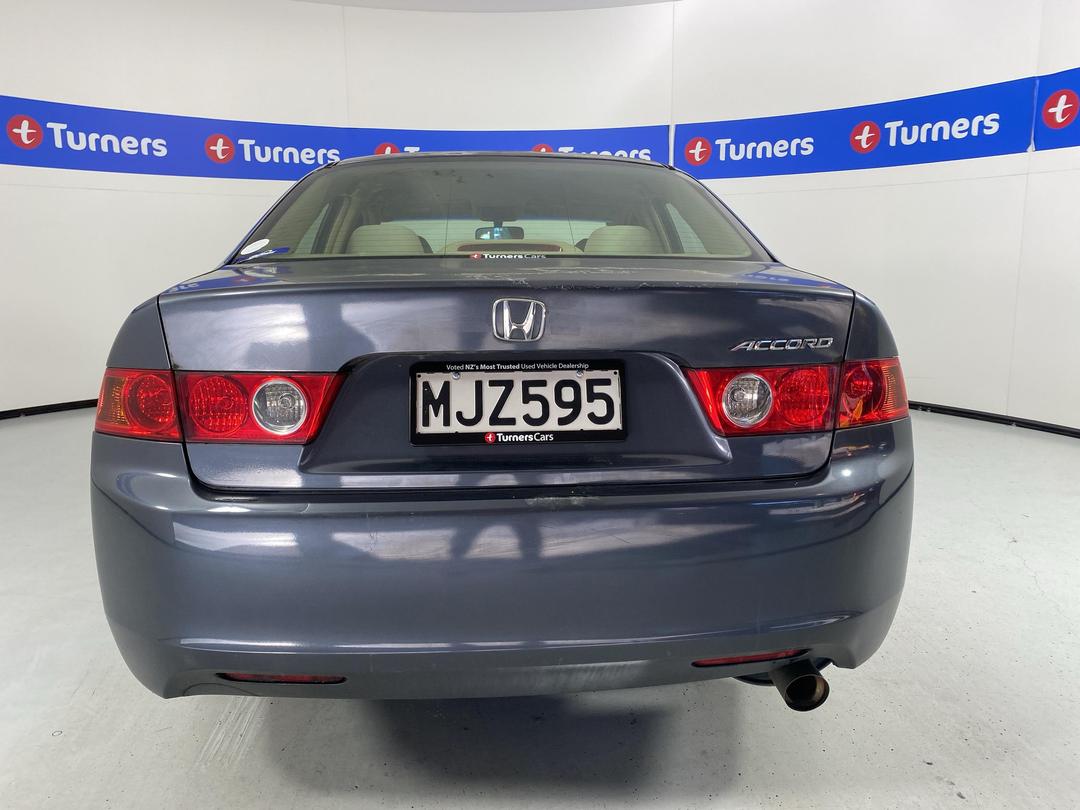 Photo '6' of Honda Accord