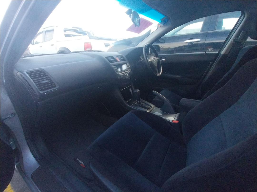 Photo '7' of Honda Accord Euro Photo '7' of Honda Accord Euro