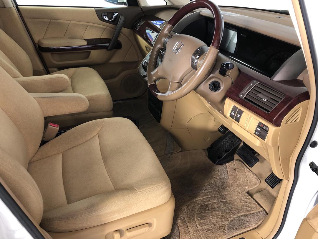 Photo '16' of Honda Elysion