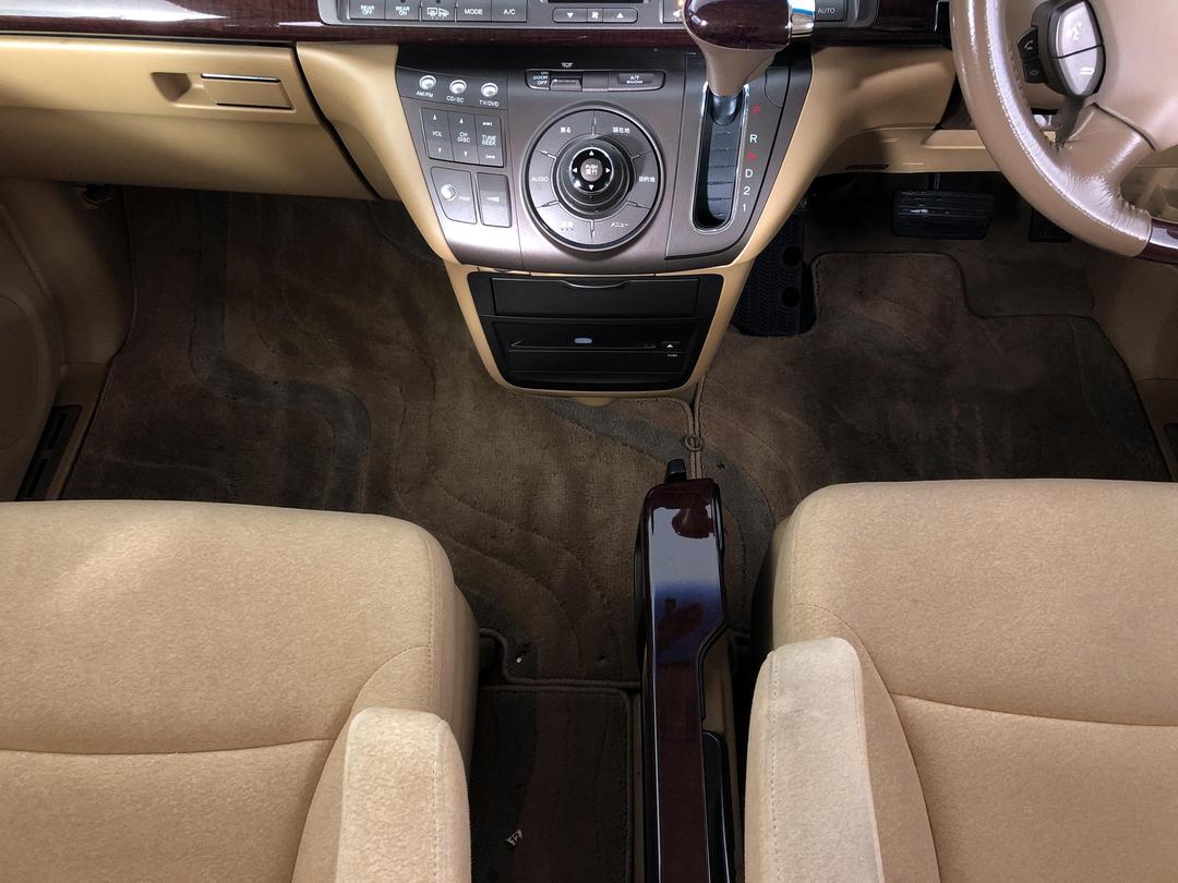 Photo '18' of Honda Elysion