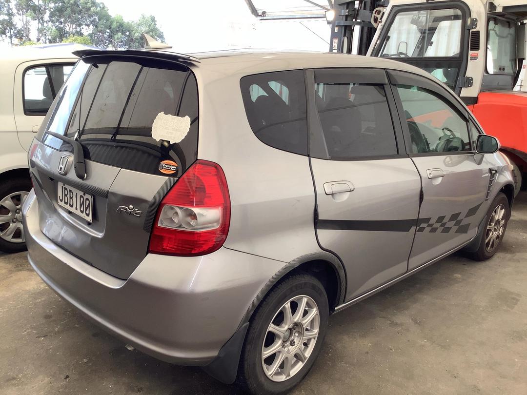 Photo '3' of Honda FIT