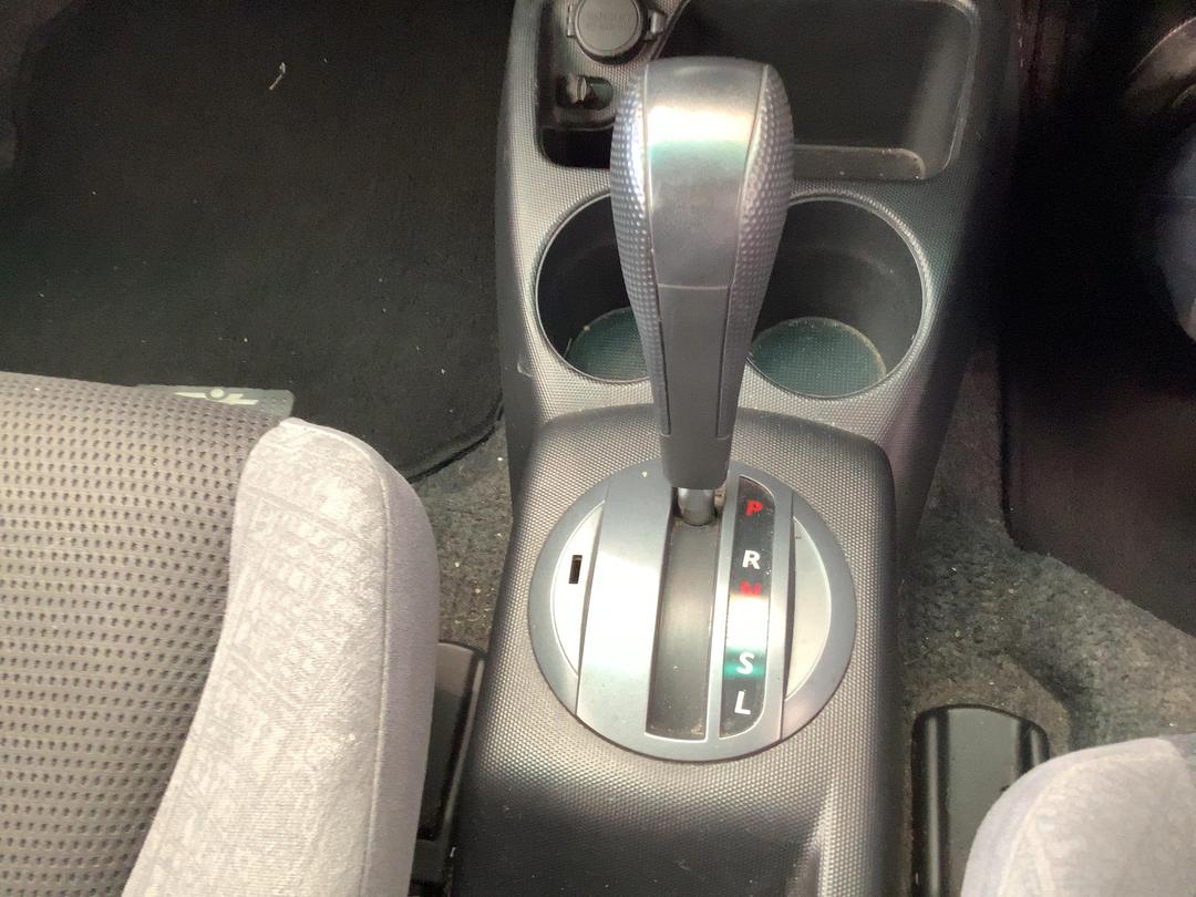 Photo '14' of Honda FIT