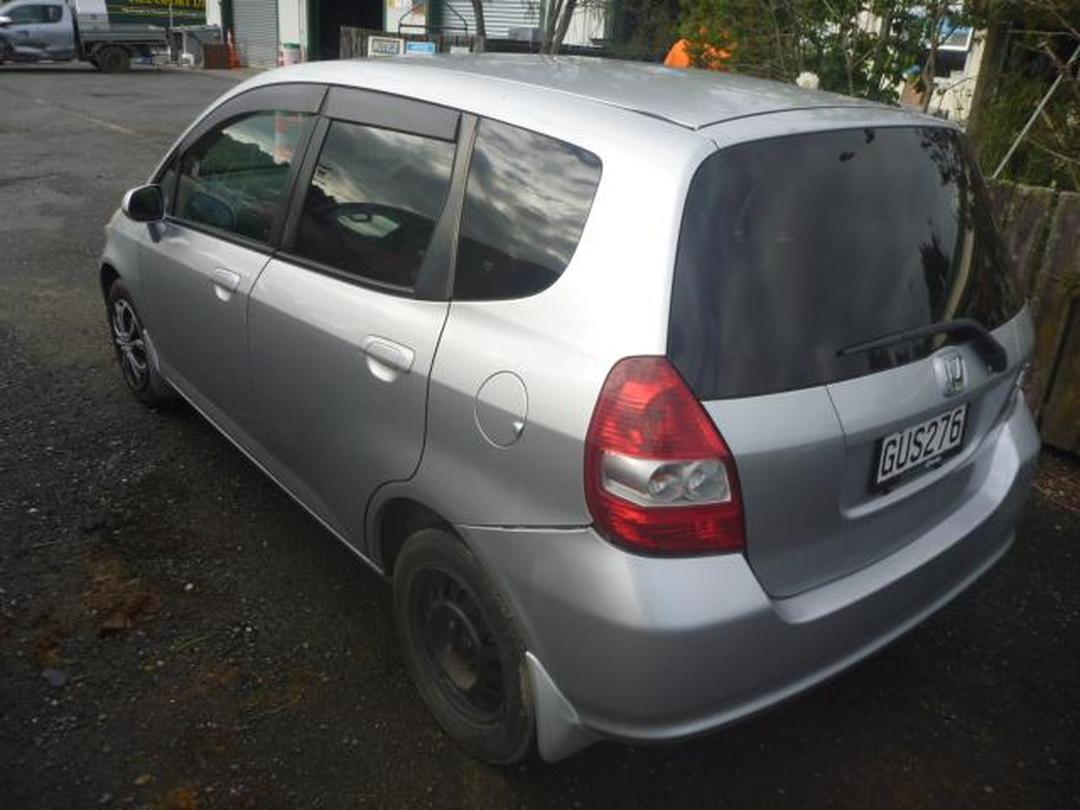 Photo '6' of Honda FIT