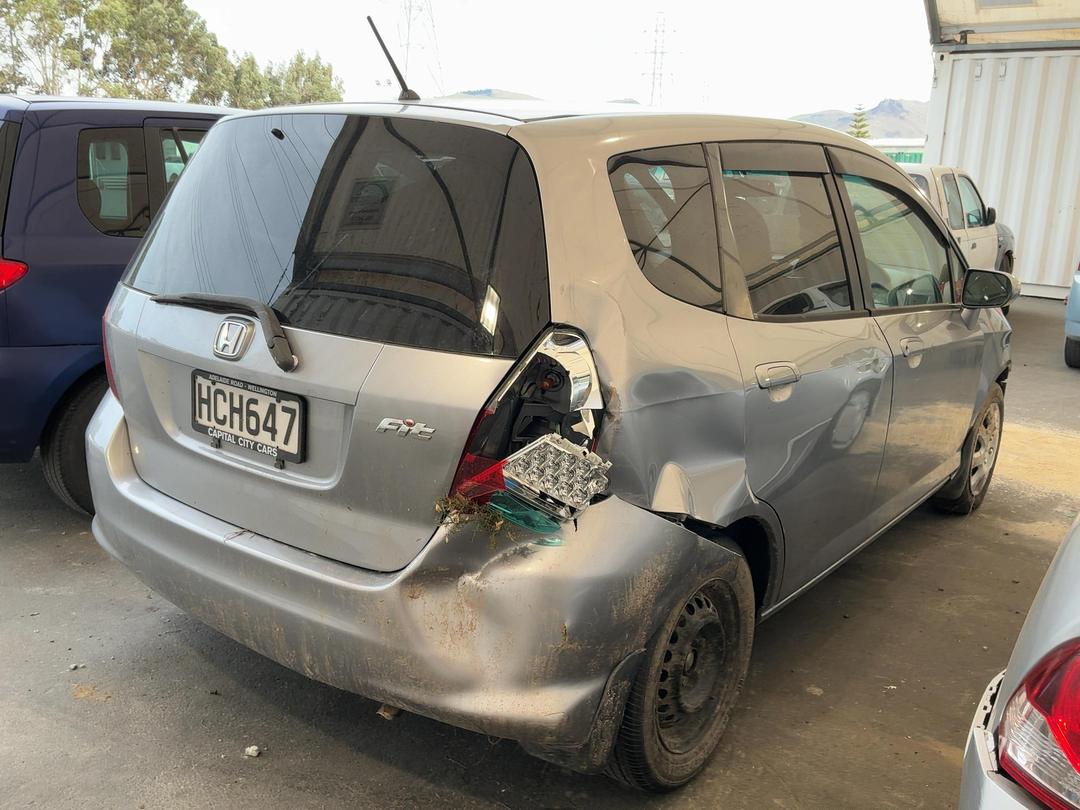 Photo '6' of Honda FIT Photo '6' of Honda FIT