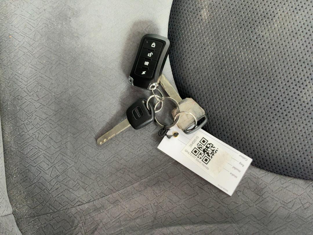 Photo '20' of Honda FIT Photo '20' of Honda FIT