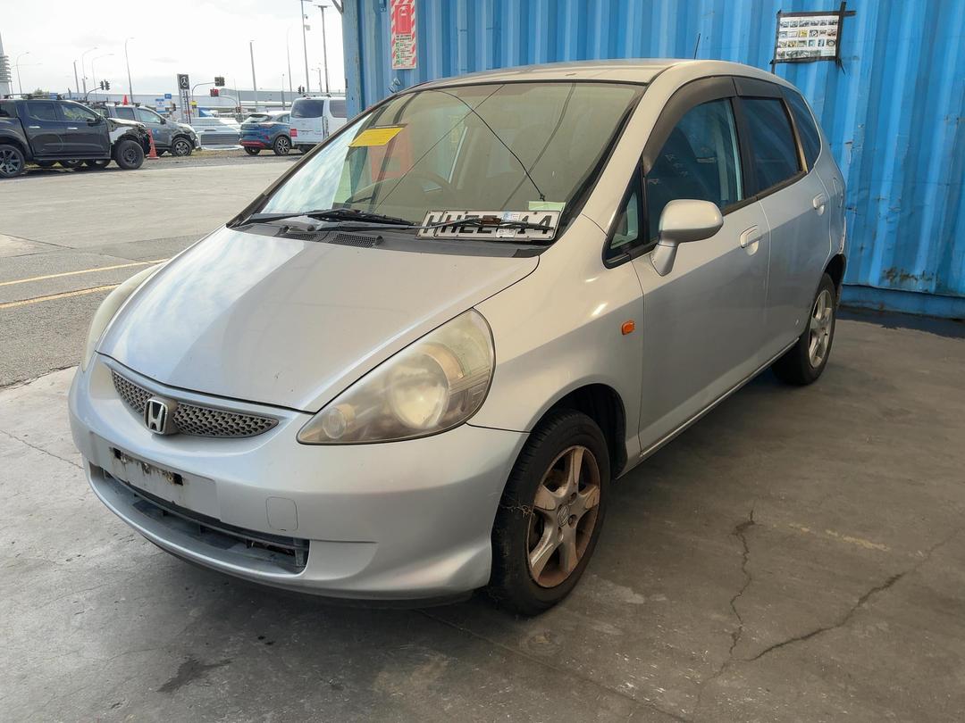 Photo '2' of Honda FIT Photo '2' of Honda FIT