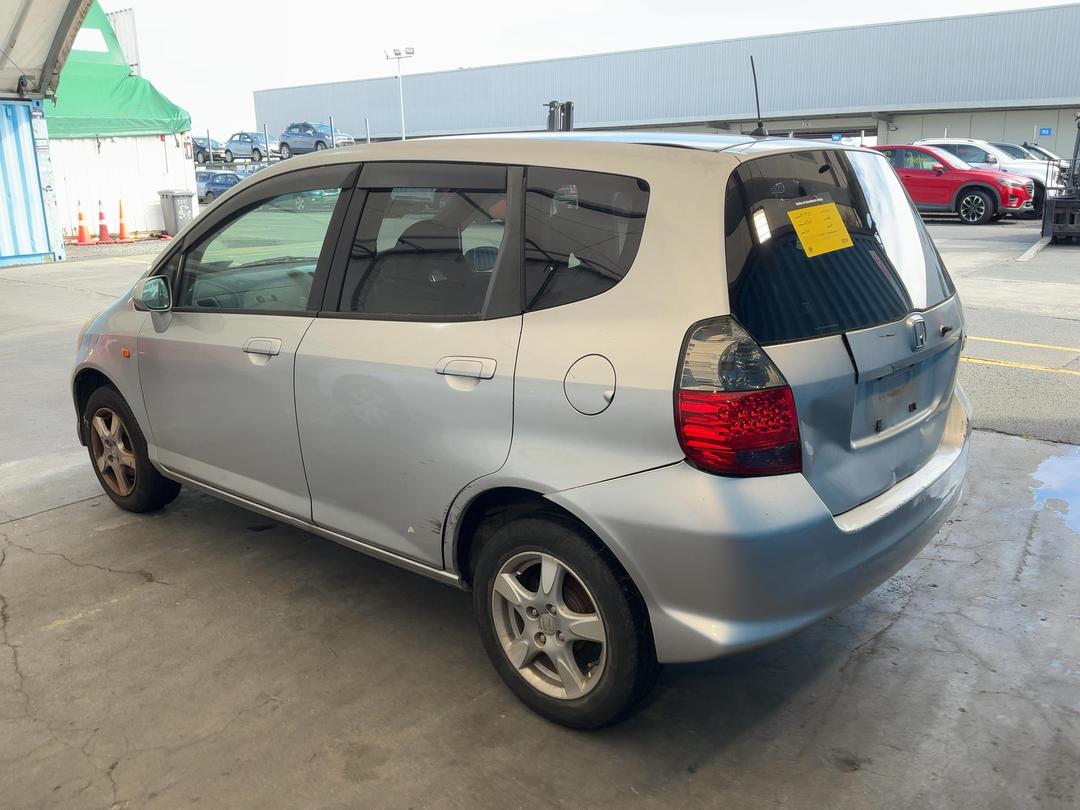 Photo '3' of Honda FIT Photo '3' of Honda FIT