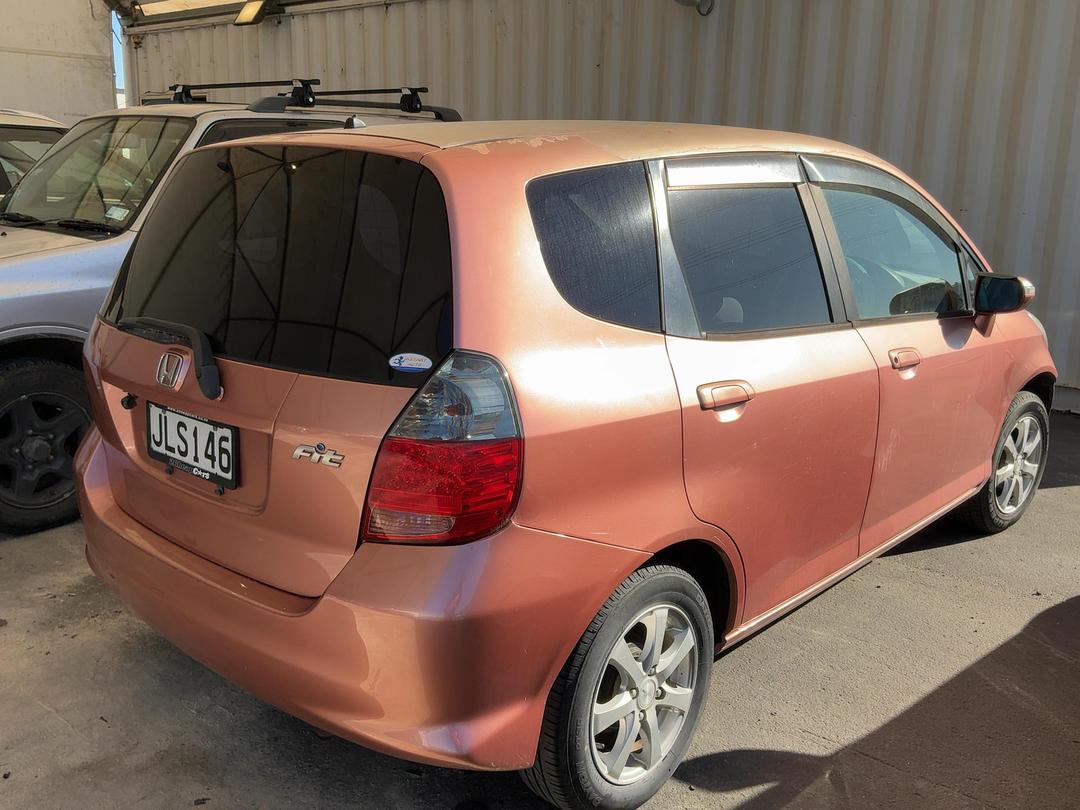 Photo '4' of Honda FIT