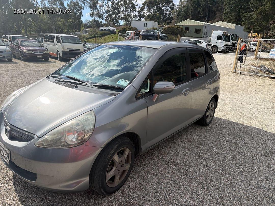 Photo '2' of Honda FIT Photo '2' of Honda FIT