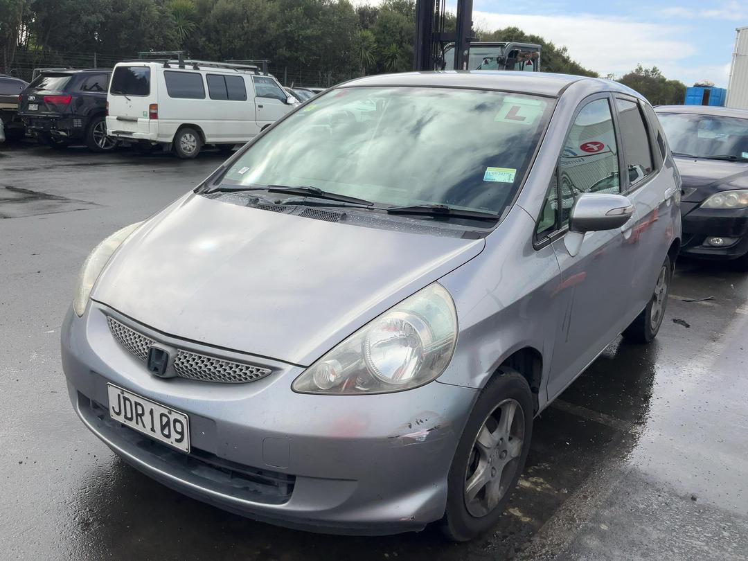 Photo '2' of Honda FIT Photo '2' of Honda FIT