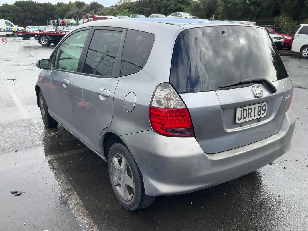 Photo '3' of Honda FIT Photo '3' of Honda FIT