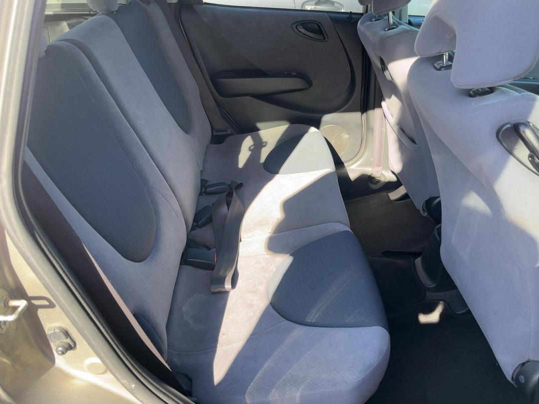 Photo '18' of Honda FIT Photo '18' of Honda FIT