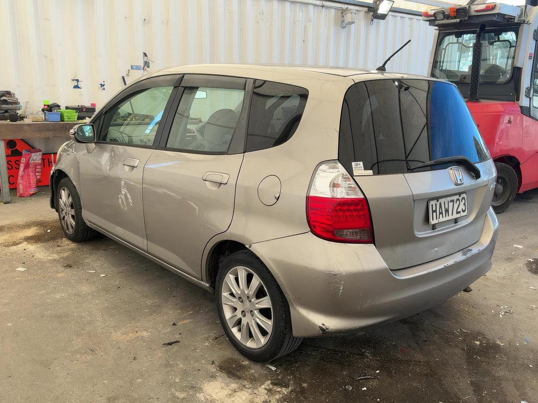 Photo '7' of Honda FIT Photo '7' of Honda FIT
