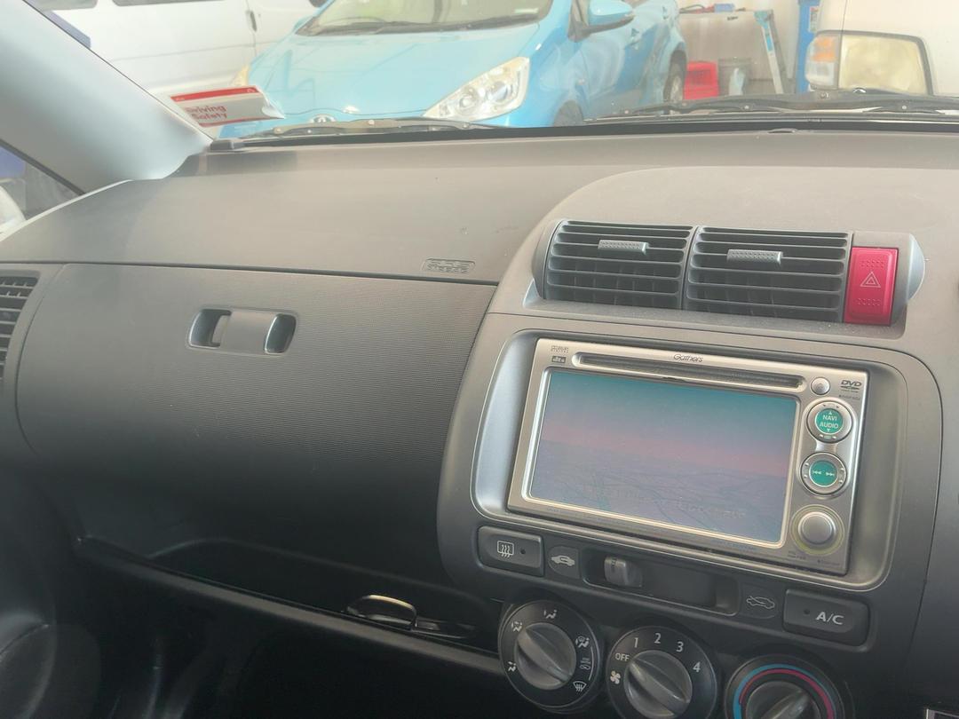 Photo '17' of Honda FIT Photo '17' of Honda FIT