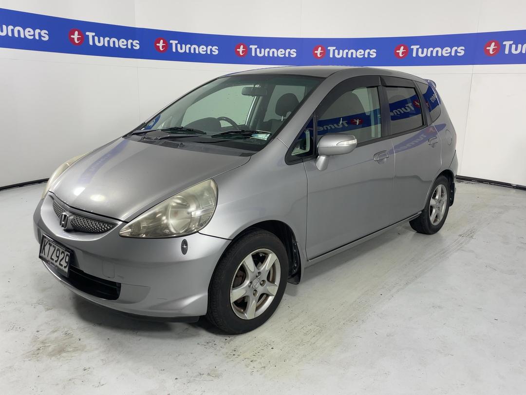 Photo '4' of Honda FIT