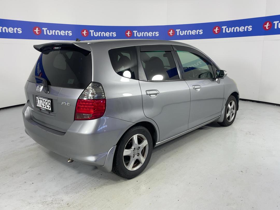 Photo '7' of Honda FIT