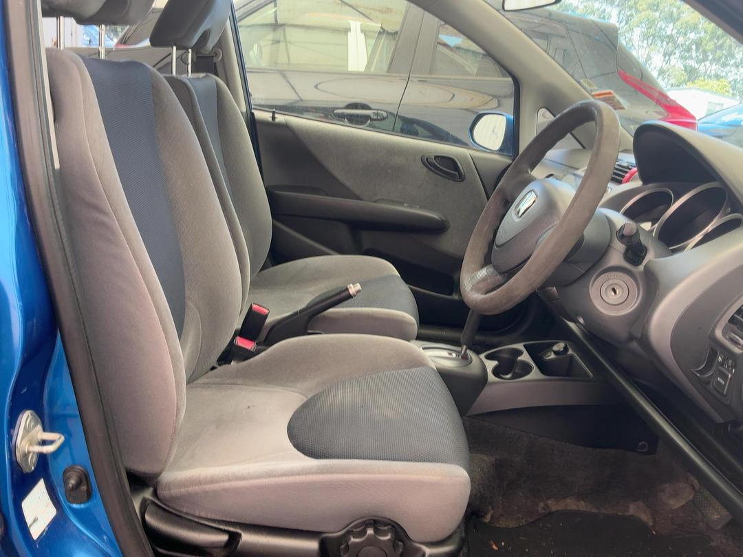 Photo '10' of Honda FIT Photo '10' of Honda FIT