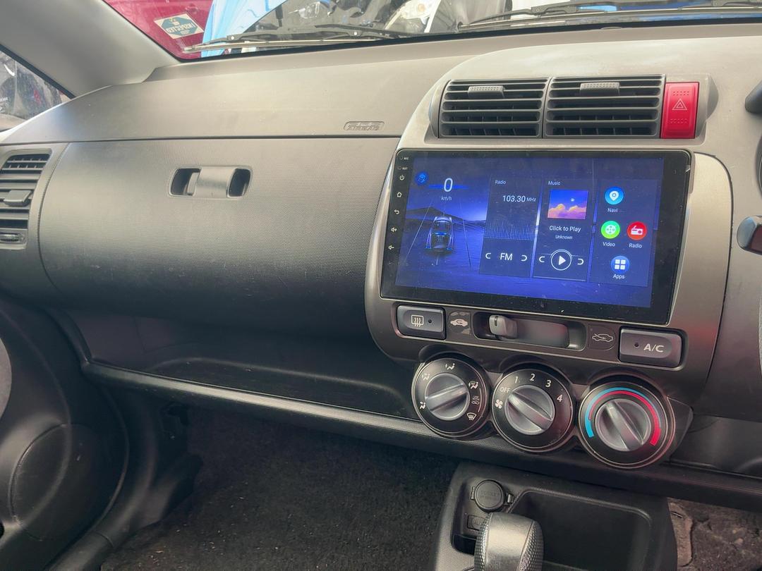 Photo '17' of Honda FIT Photo '17' of Honda FIT