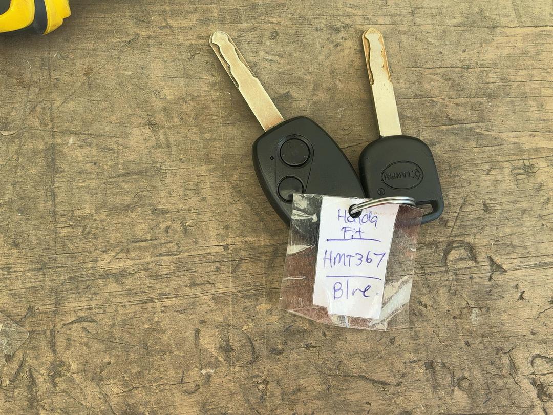 Photo '18' of Honda FIT Photo '18' of Honda FIT