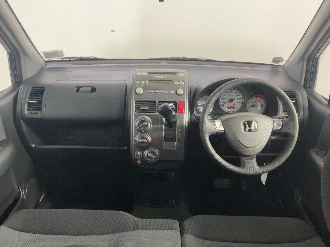 Photo '17' of Honda Mobilio Spike