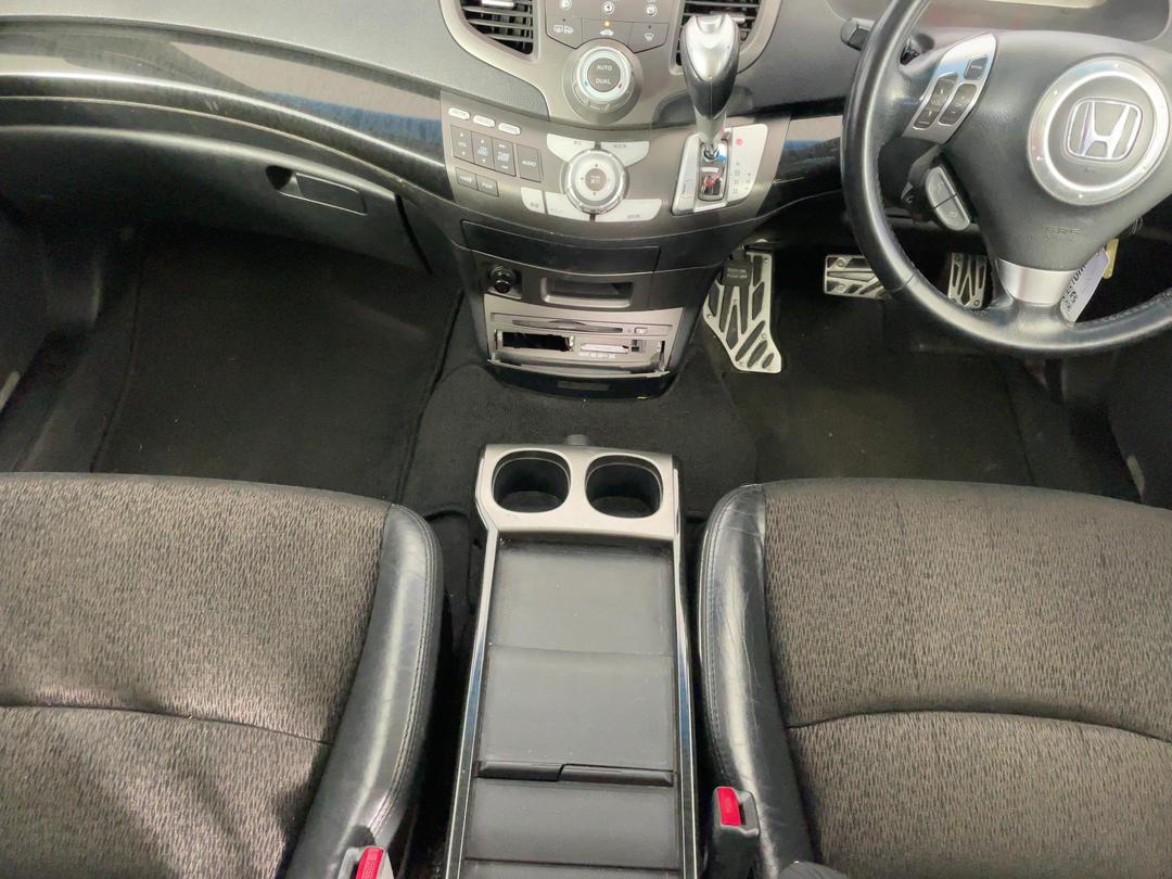 Photo '18' of Honda Odyssey