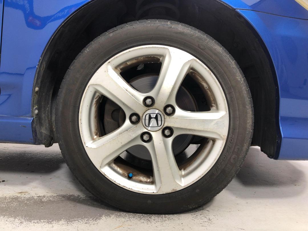 Photo '2' of Honda Stream Photo '2' of Honda Stream