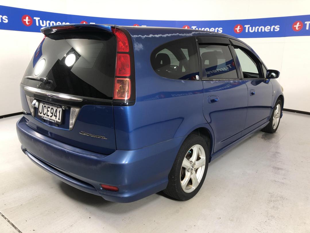 Photo '7' of Honda Stream Photo '7' of Honda Stream