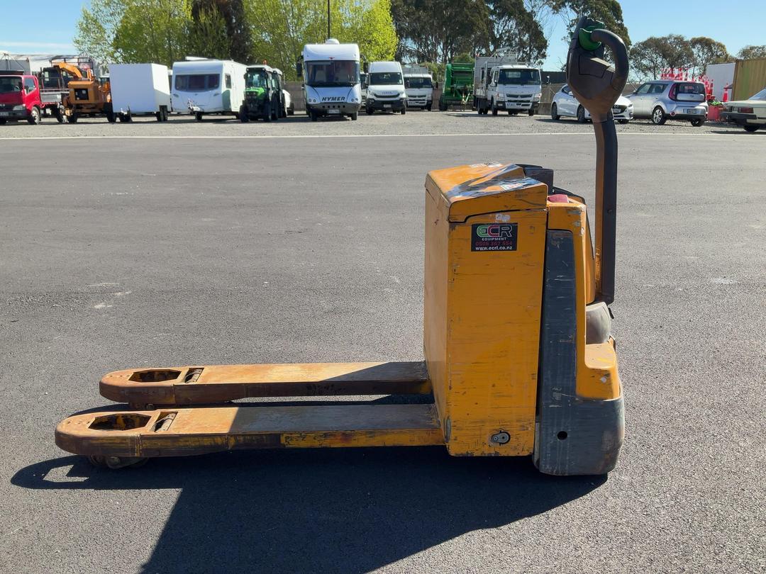 Photo '3' of Jungheinrich EJE120N Standard 5939 Forklift