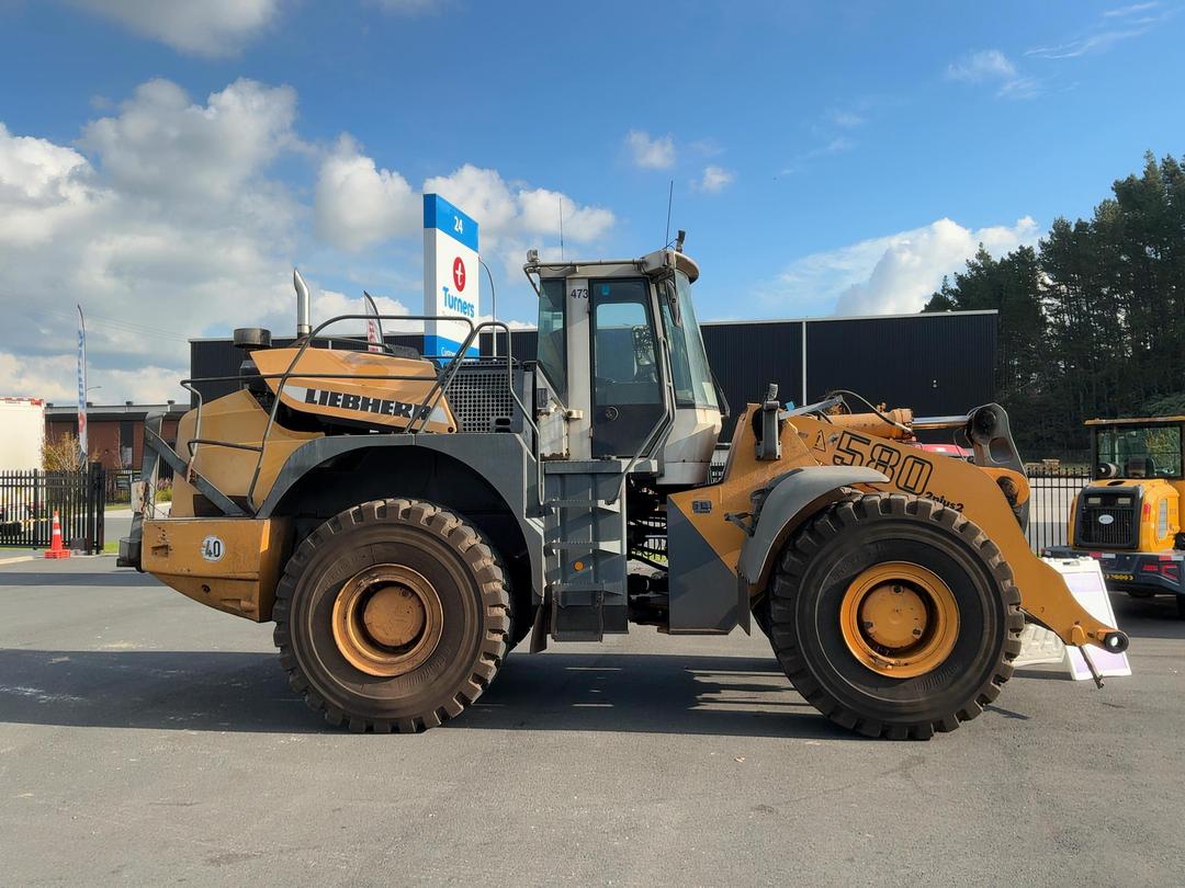 Photo '3' of Liebherr L580 Wheel Loader