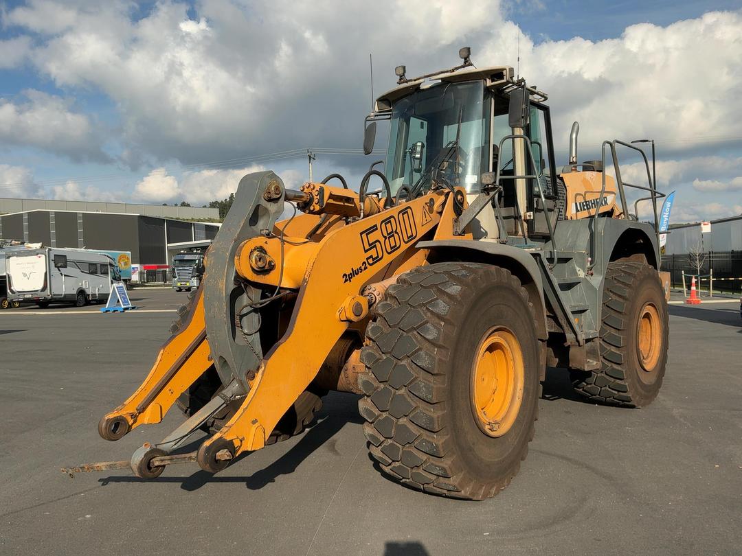 Photo '9' of Liebherr L580 Wheel Loader