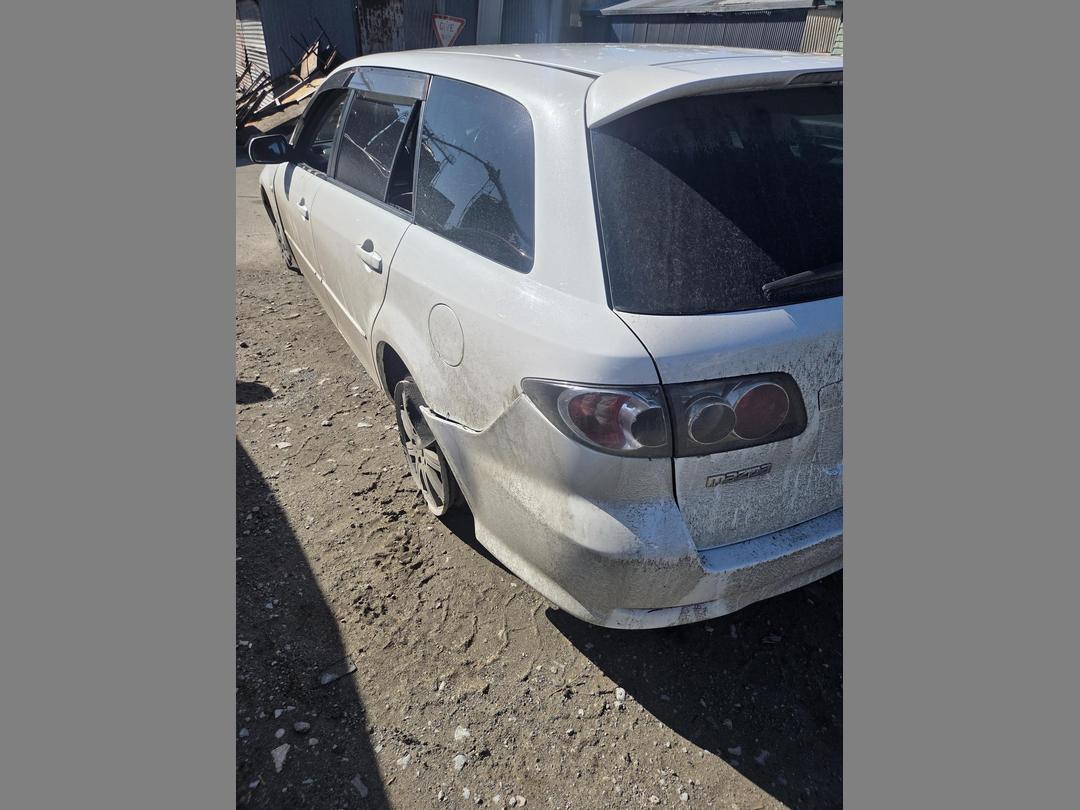 Photo '7' of Mazda Atenza