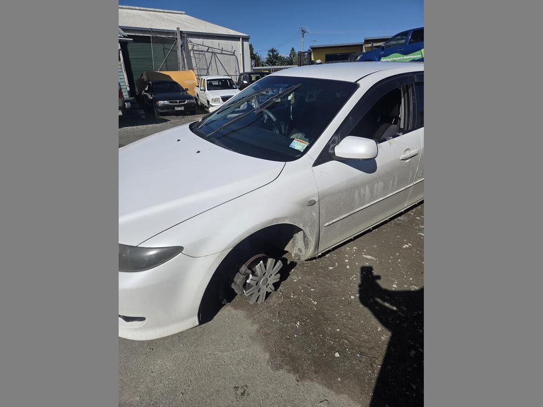 Photo '11' of Mazda Atenza