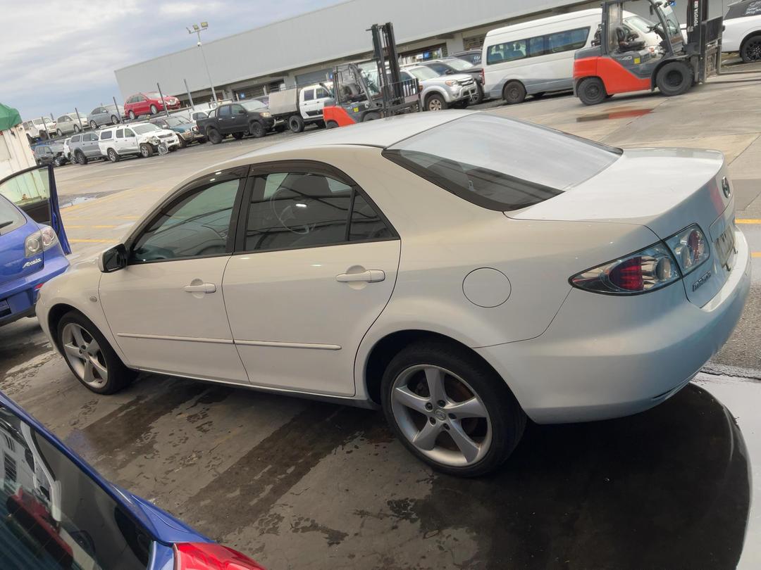 Photo '11' of Mazda Atenza