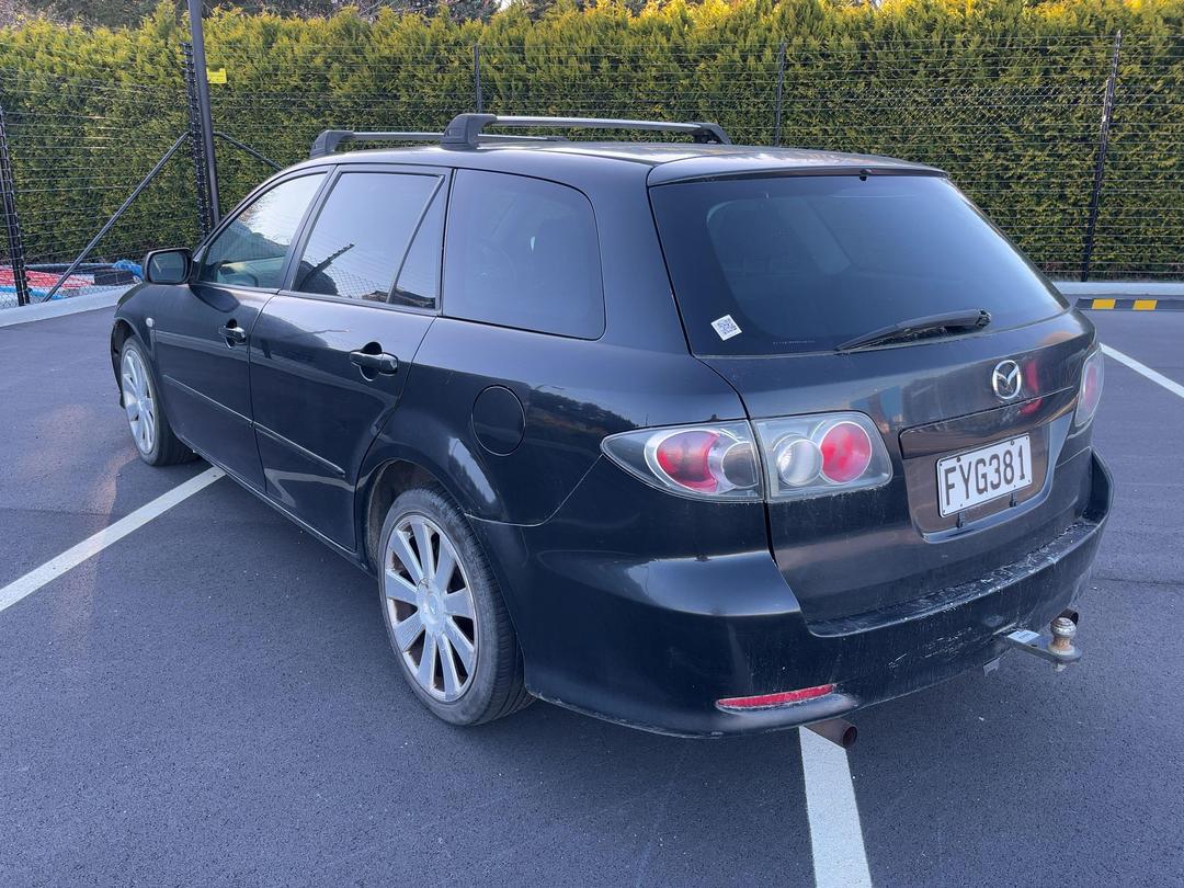 Photo '4' of Mazda Atenza