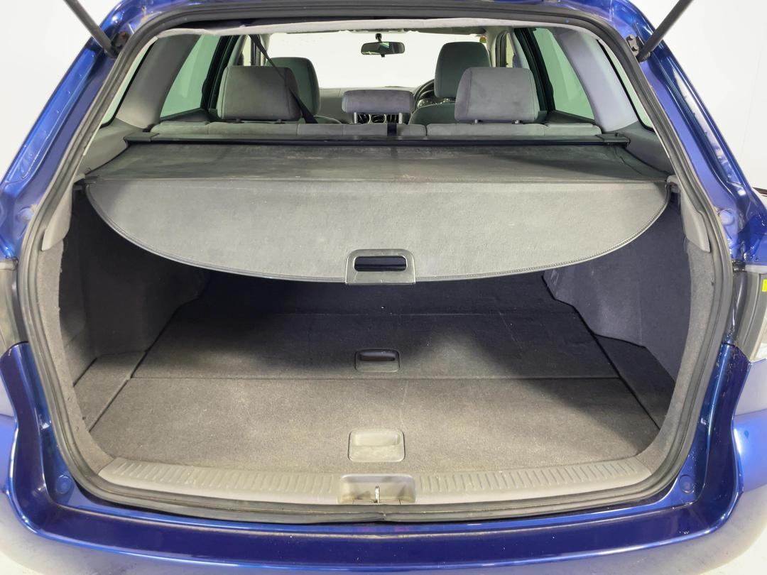 Photo '14' of Mazda Atenza