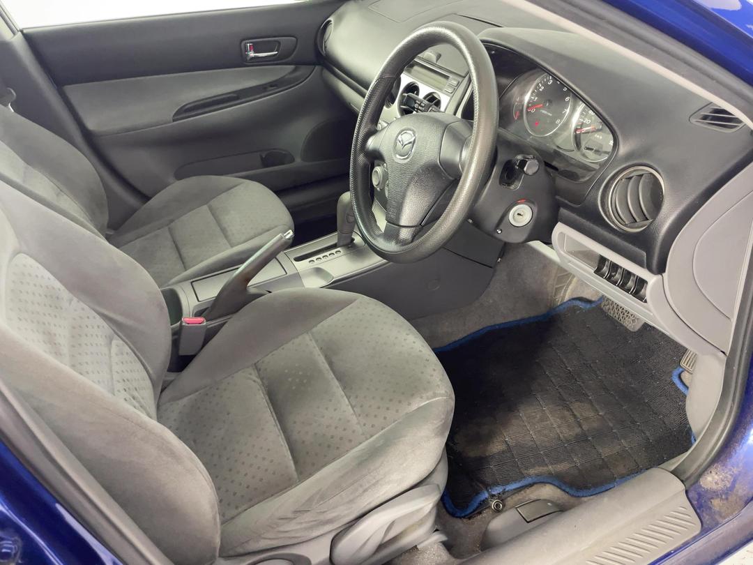 Photo '16' of Mazda Atenza