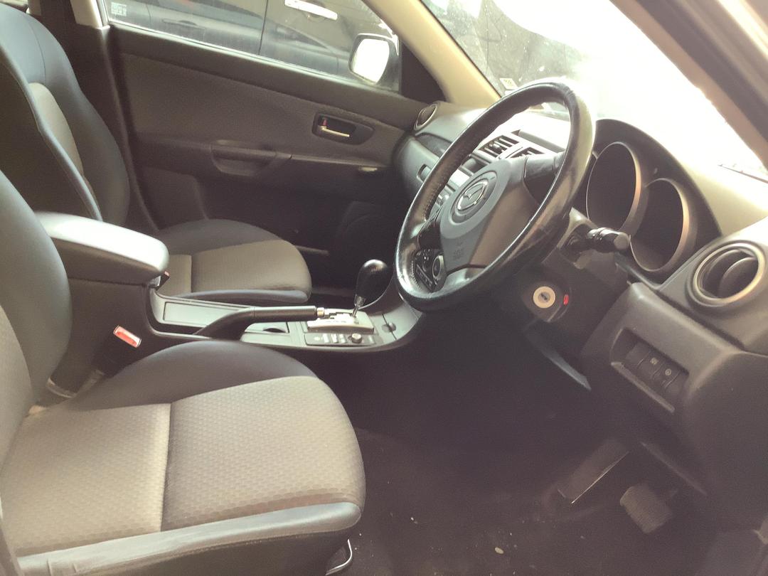 Photo '11' of Mazda Axela