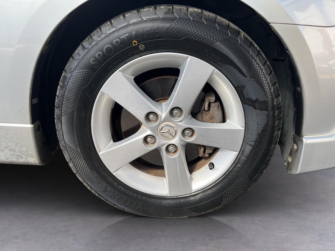 Photo '9' of Mazda Axela