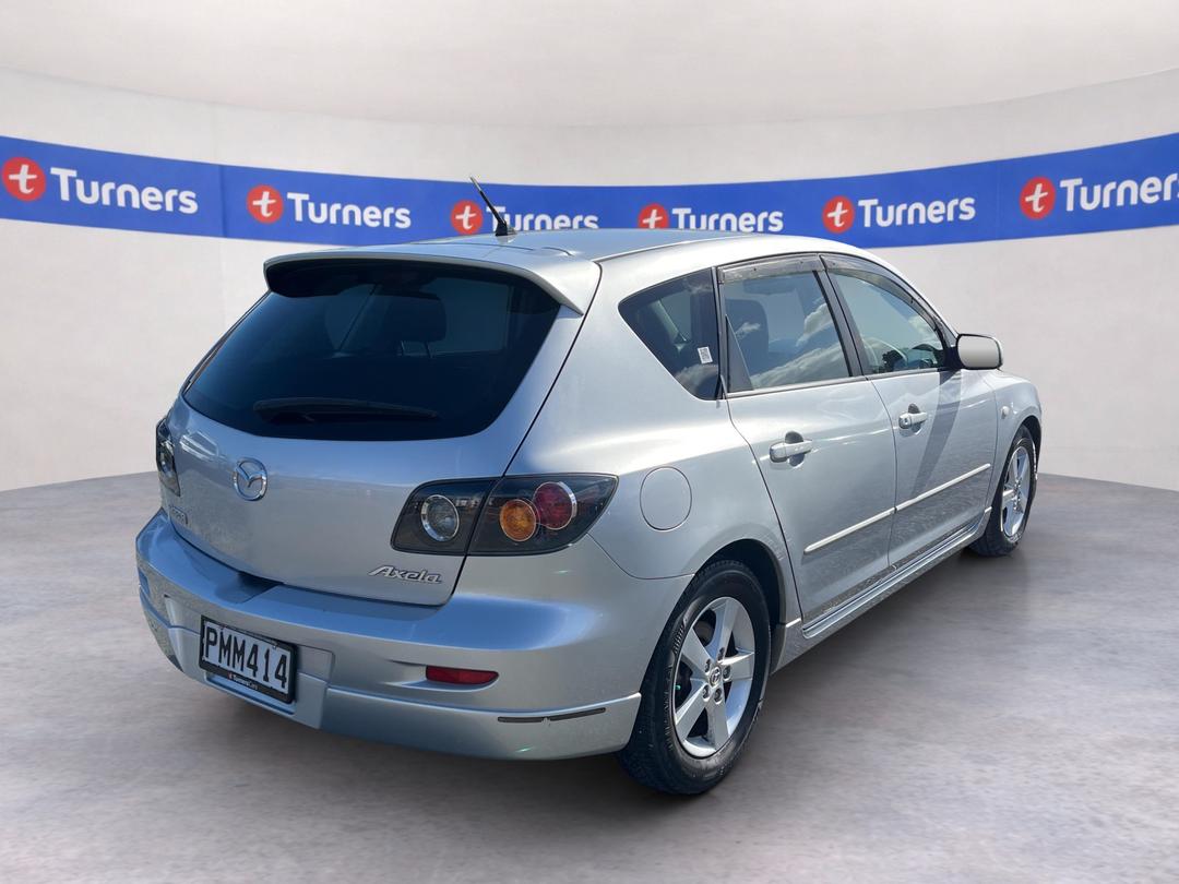 Photo '7' of Mazda Axela