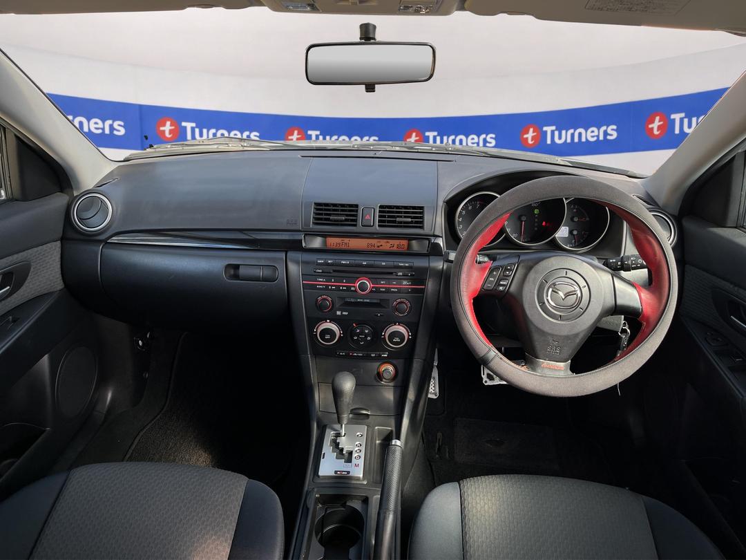 Photo '17' of Mazda Axela