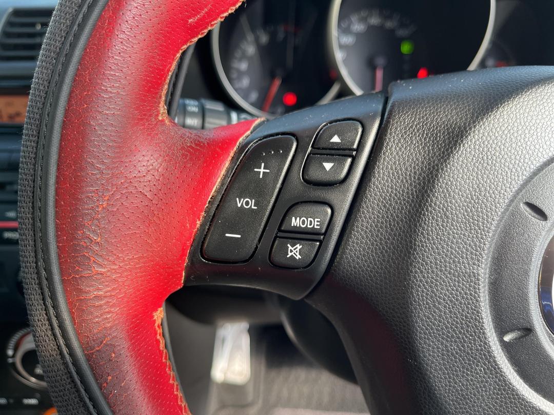 Photo '24' of Mazda Axela