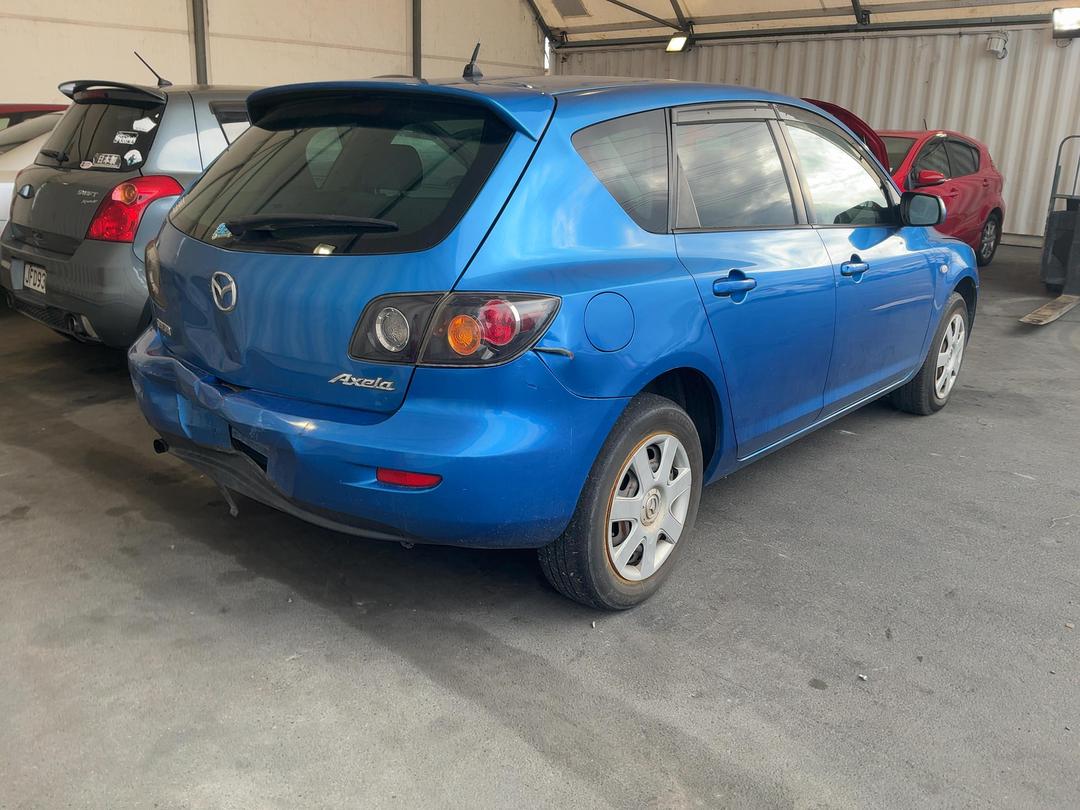 Photo '8' of Mazda Axela