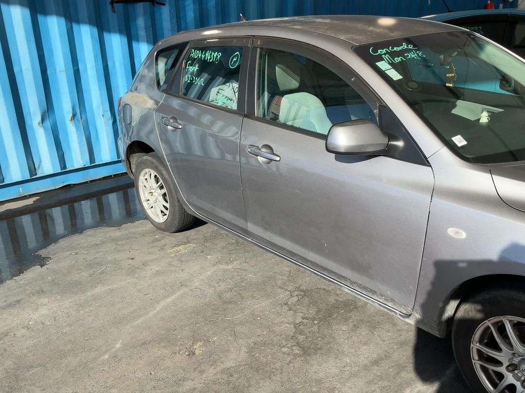 Photo '2' of Mazda Axela Photo '2' of Mazda Axela