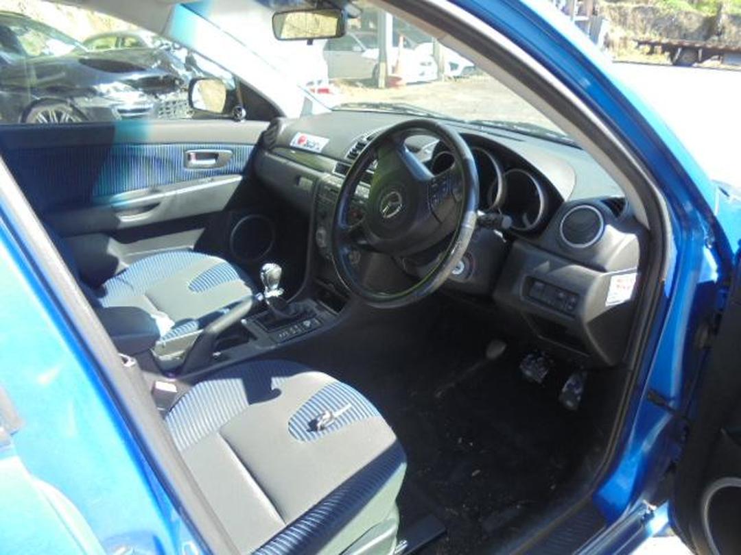 Photo '7' of Mazda Axela Photo '7' of Mazda Axela