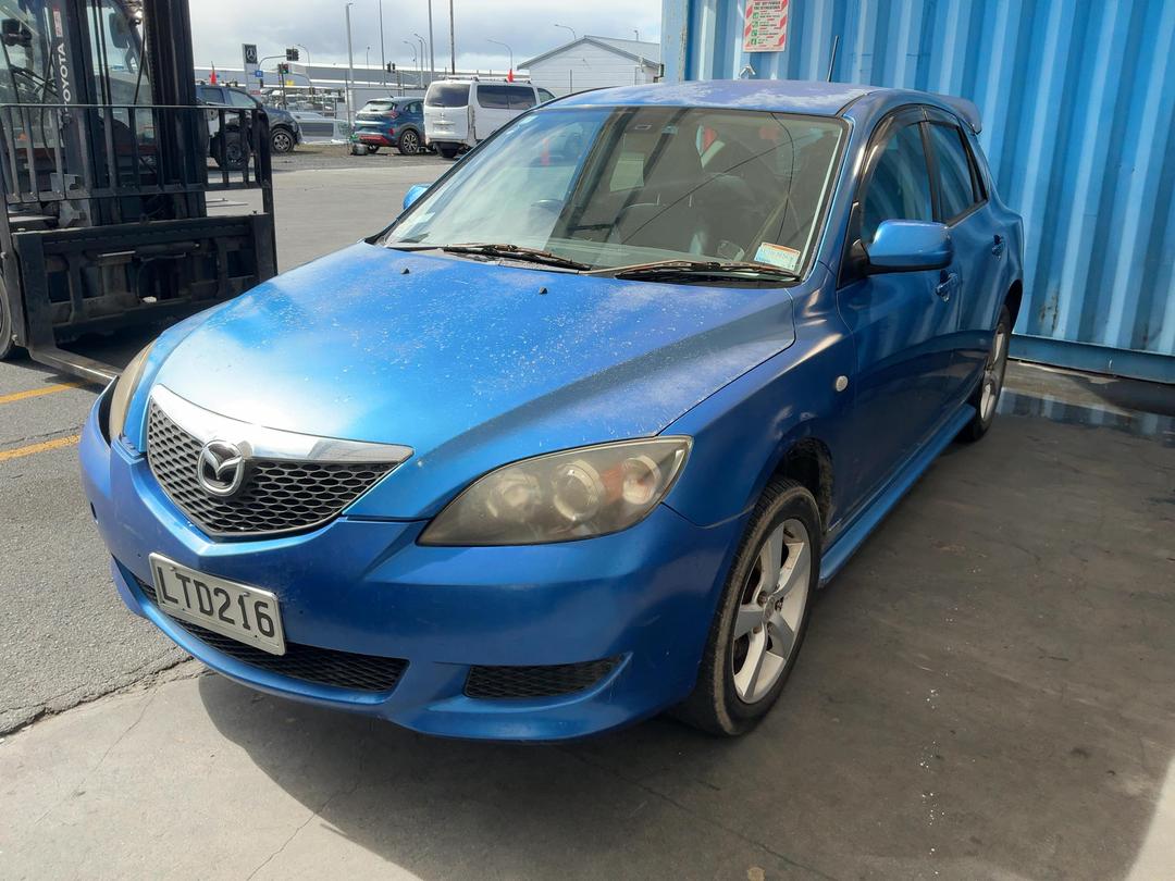 Photo '2' of Mazda Axela Photo '2' of Mazda Axela